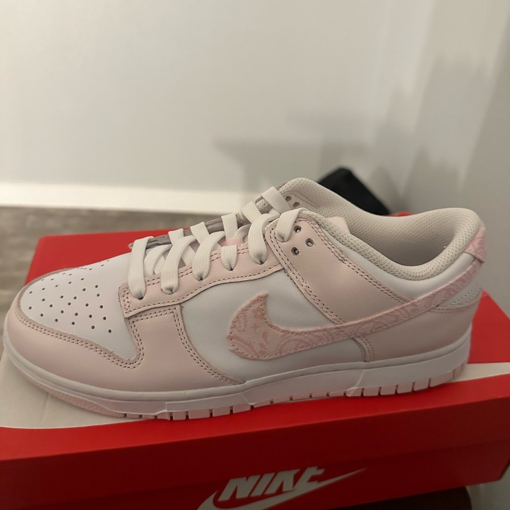 Dunk Low Pink parsley